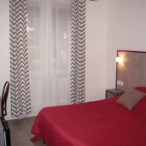https://hotel-azur-fos-sur-mer.fr-provencehotel.com